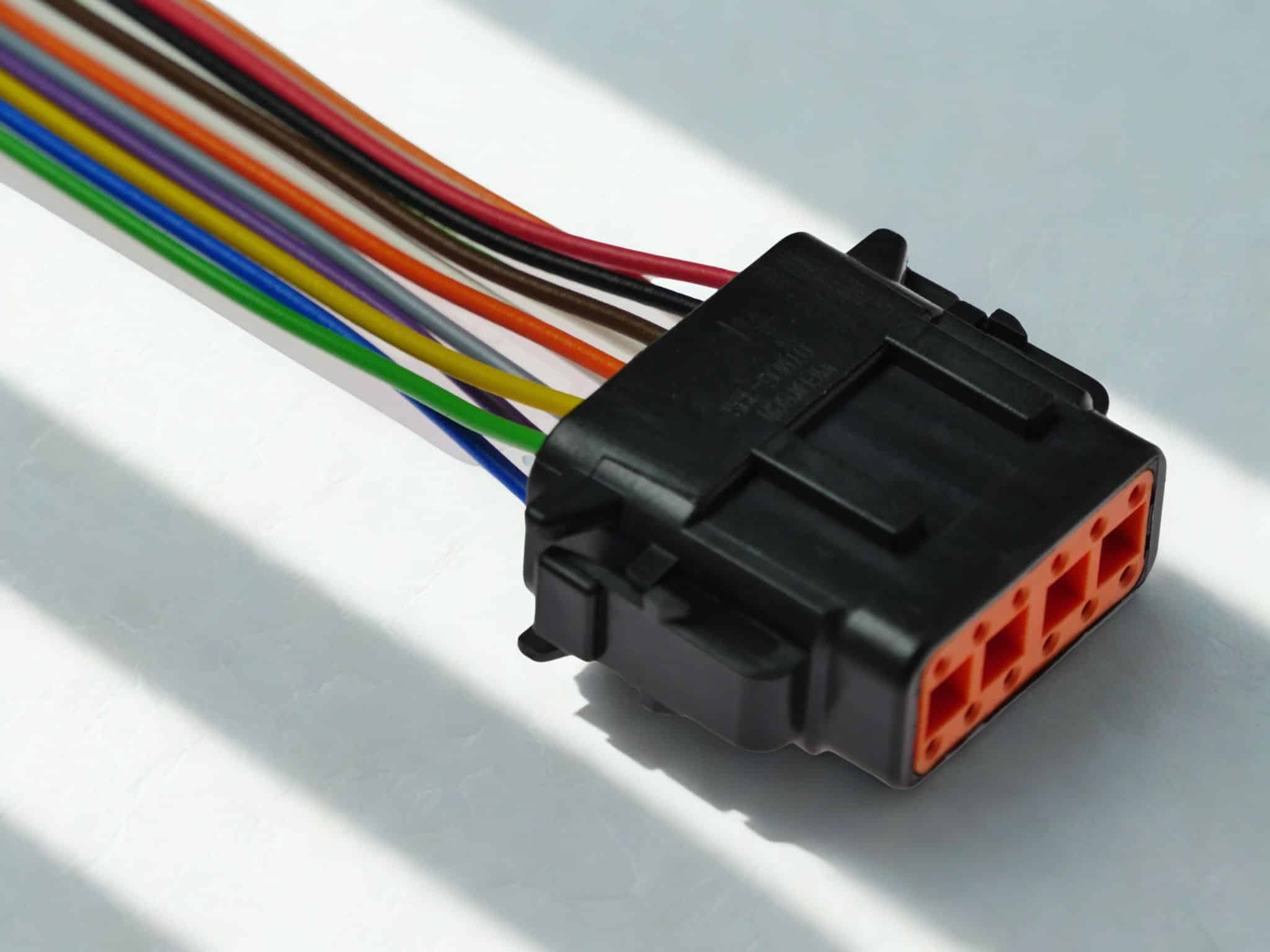 Stecker GTM 6 nah bg